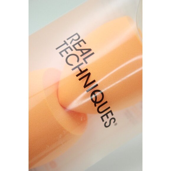 Real Techniques Duo Miracle Complexion Sponge 2ct New and Sealed - Picture 9 of 9